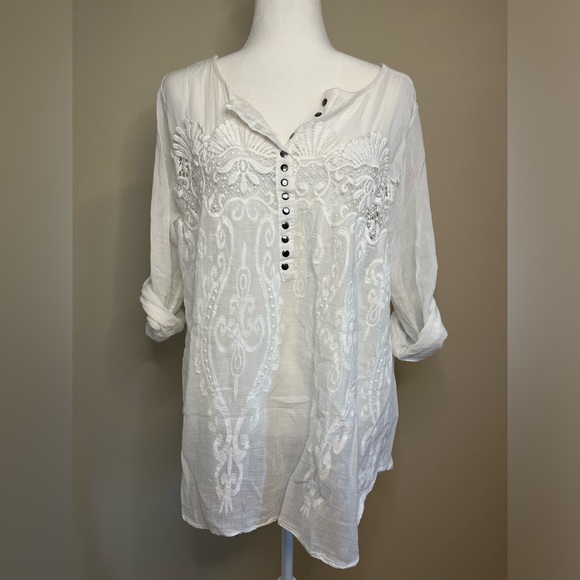 New Collection Tops - New Collection White Lace and Cotton Blouse